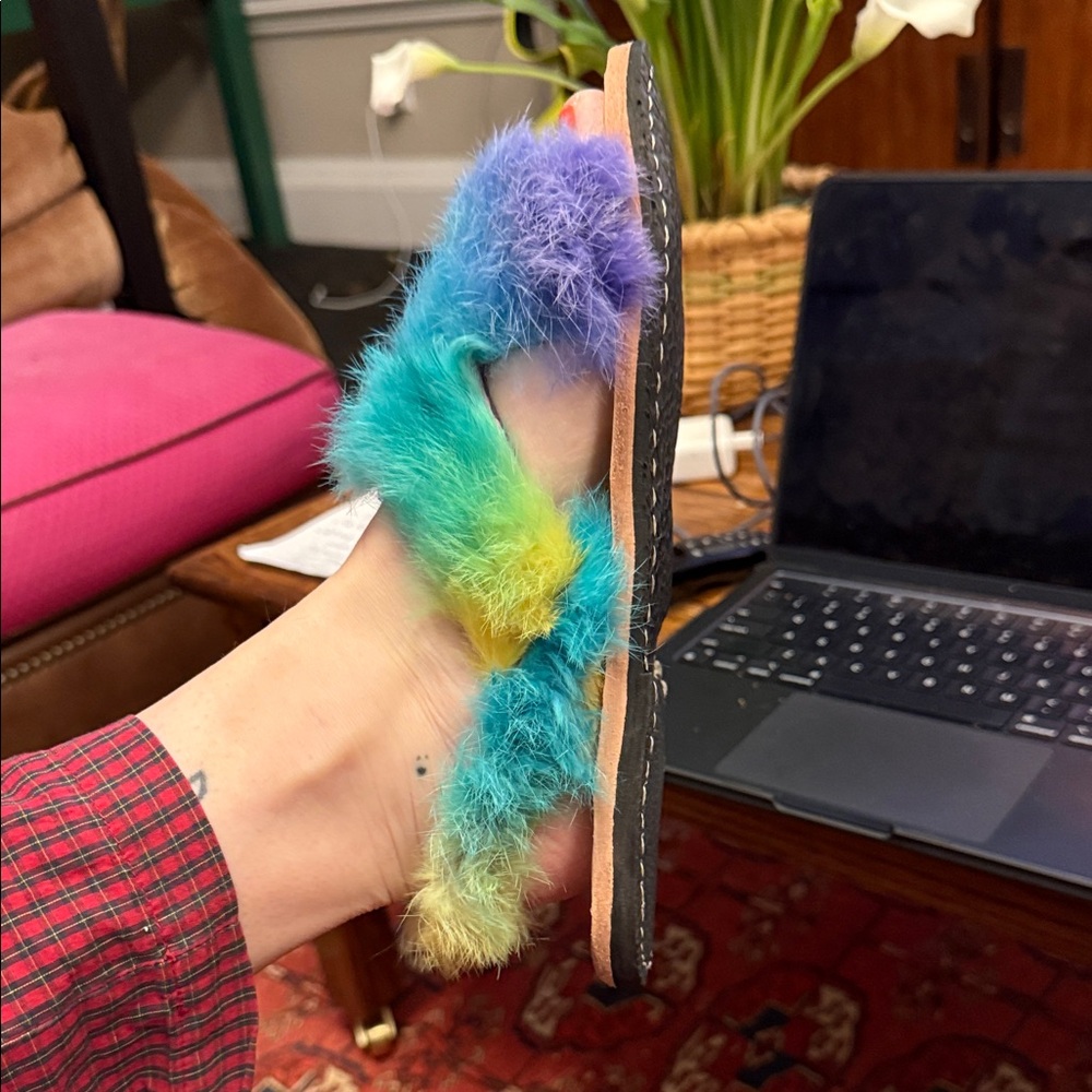 Colorful Rabbit Fur & Leather Sandals - Picture 5 of 6